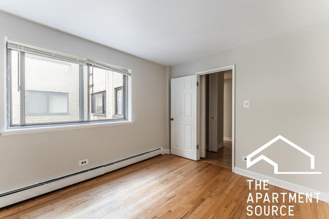 Photo - 5909 N Kenmore Ave Unit 403