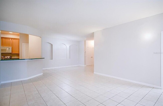 3351 Whitestone Cir Unit 101