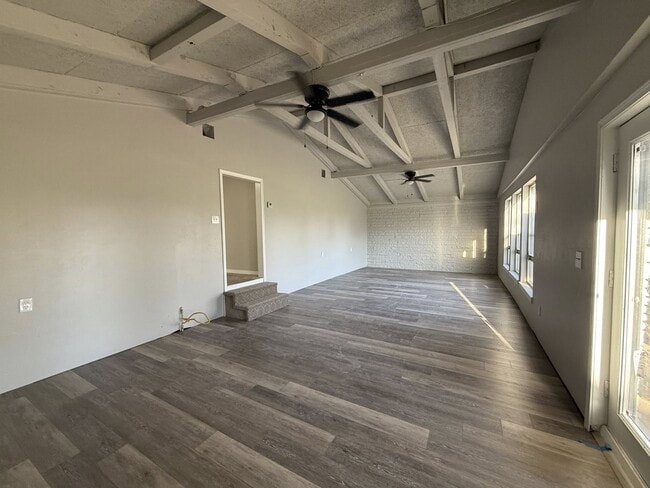 Photo - 6521 N Lottie Ave