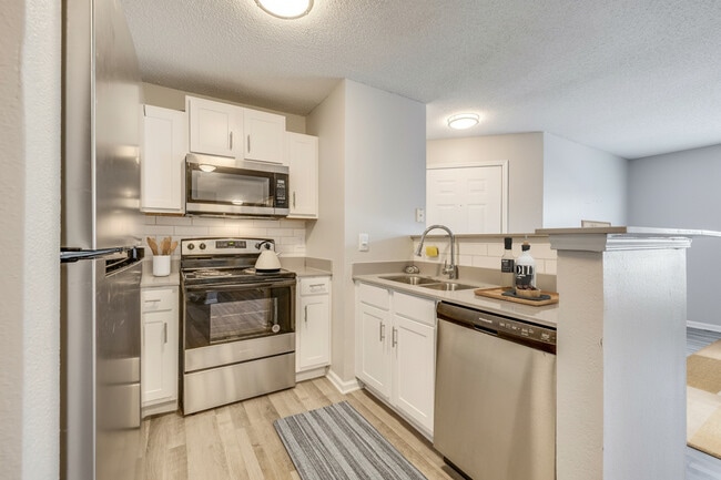 Photo - Hillside Place Apartments