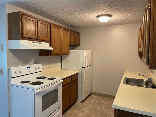 Lakeview Apartments