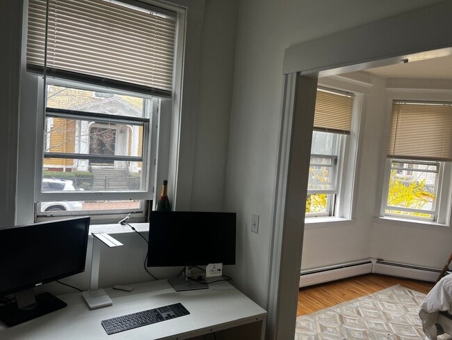 Photo - 315 Harvard St Unit 1