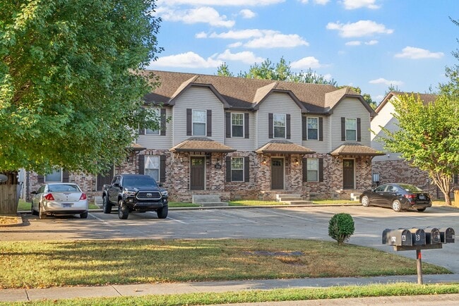 Building Photo - Pet Friendly Two Bedroom! Rental