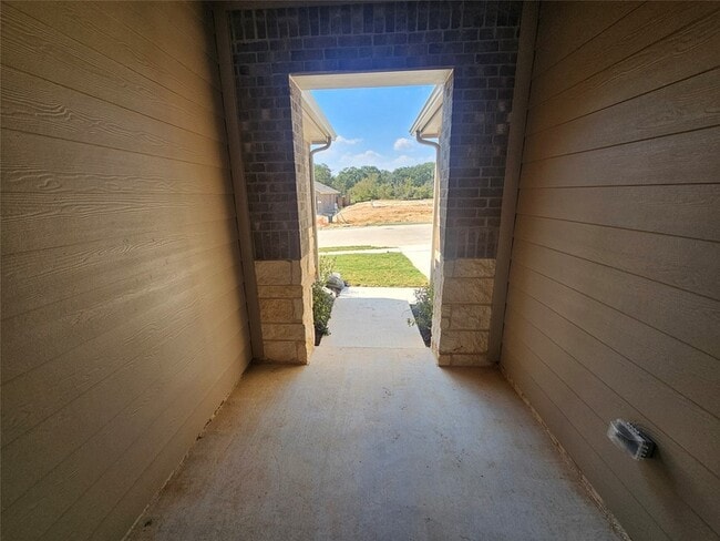 Photo - 417 Blanco Dr