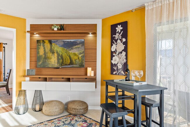 Sala de estar - 29930 Mayflower Dr