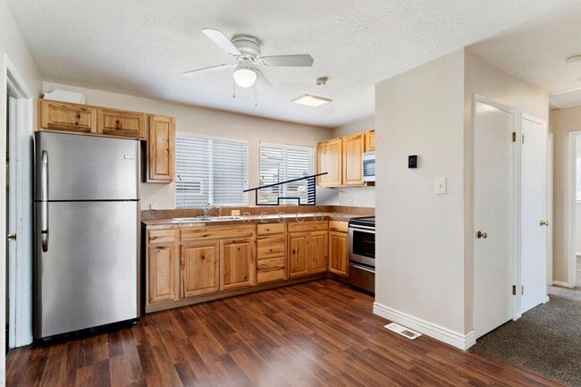 Photo - 167 4700 South