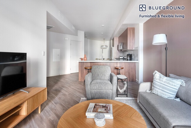 Photo - 6701 Shellmound St Unidad FL4-ID1467