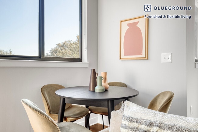 3110 10th St N Unit GO FL5-ID613
