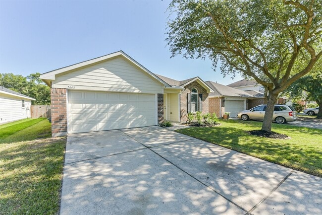 Building Photo - 7443 Ida Wells Forest Dr Rental