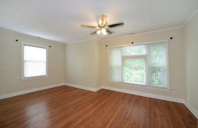 Building Photo - 1943 W Warner Ave Unit 2