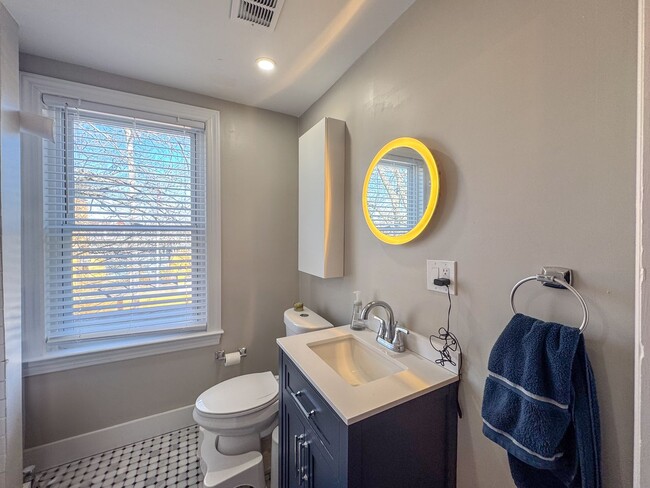 Photo - 508 Chapel St Unidad #2F