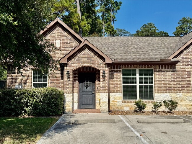 Building Photo - 2548 Appian Wy Unit 2554 B