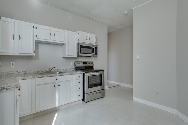 Building Photo - 441 N Potomac St Rental
