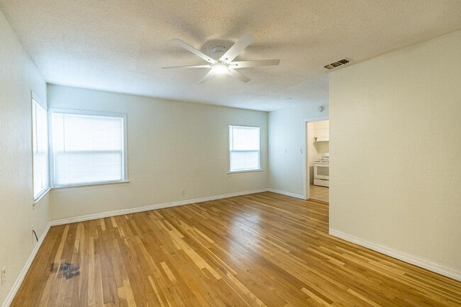 Photo - 2120 28th St