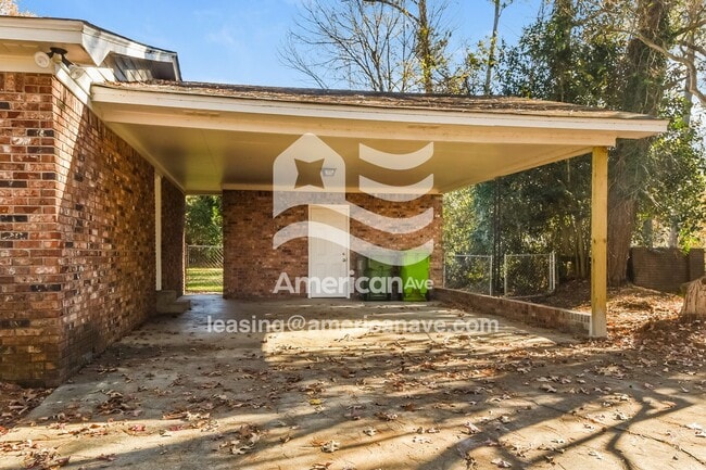 Photo - 135 Latonea Dr