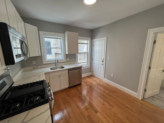 Photo - Renovated 4 bed 2 baths in Somerville.... Don't miss out!
