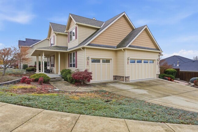 Photo - 69 Greenmoor Dr