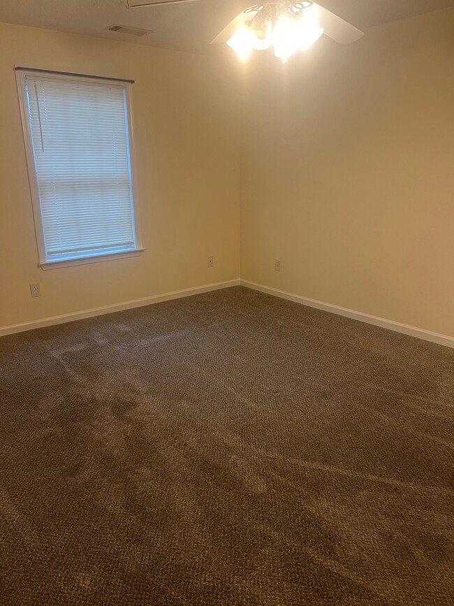 Photo - 1785 Summerwoods Ln
