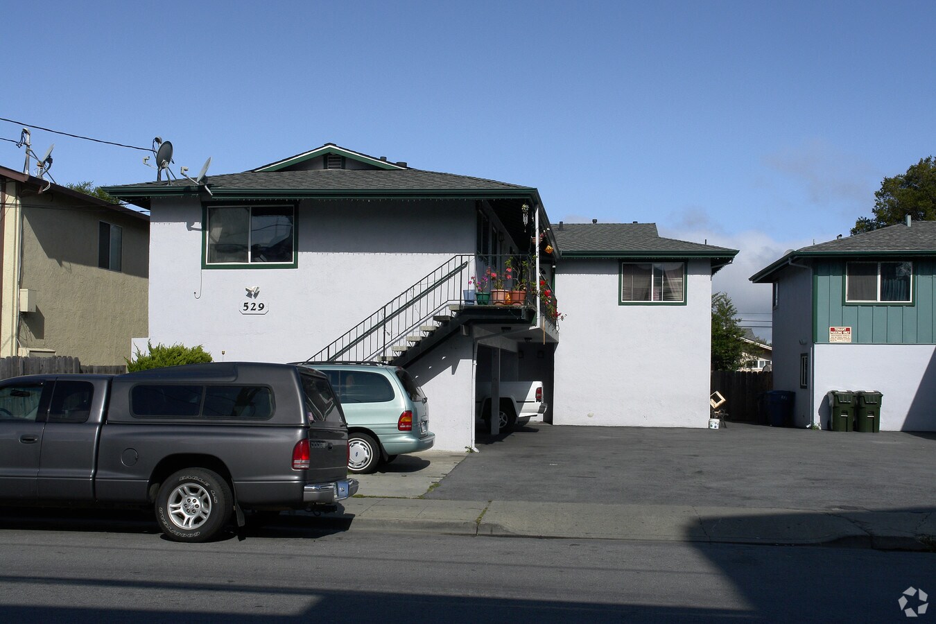 Photo - 529 Hampshire Ave