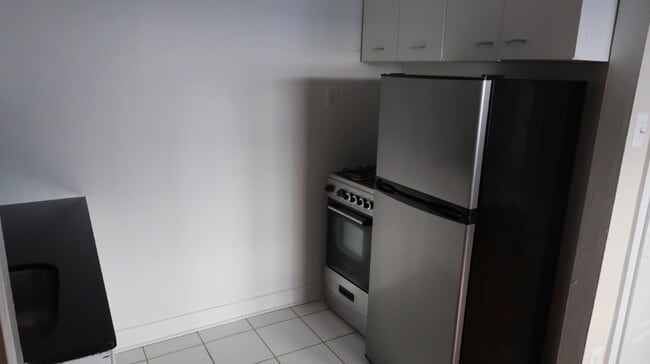 Photo - 1209 W Sherwin Ave Unit 304