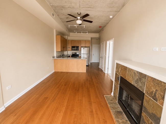 Photo - 1464 S Michigan Ave Unit 1008