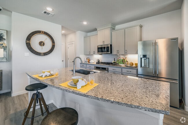 Pinnacle 3BR, 2.5BA - 1,826SF - Kitchen