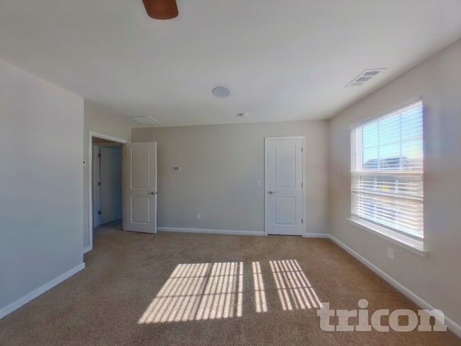 Photo - 2920 Cherry Point Ln