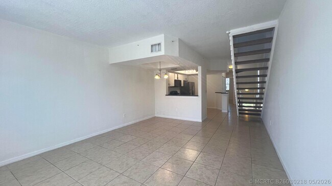 735 SW 148th Ave Unit 1702