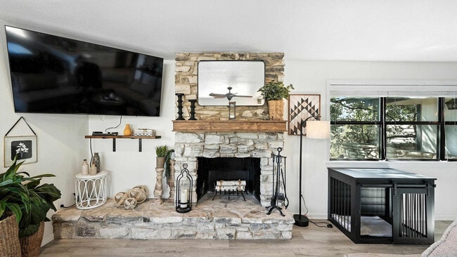 Photo - 1240 Canyon Springs Dr Apartment Unit ID1351232P