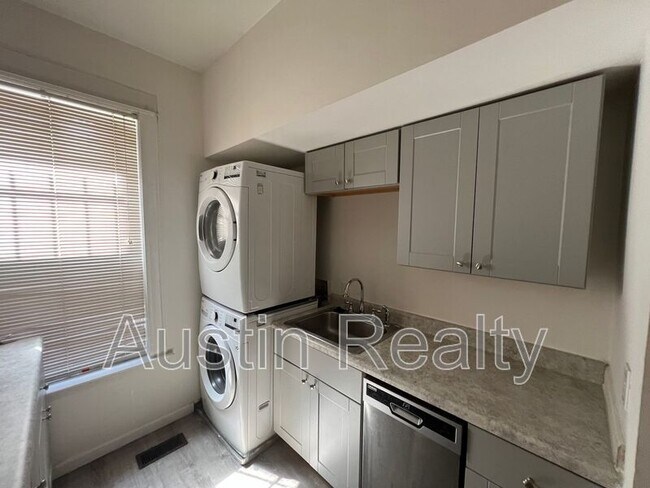 Photo - 6041 Waterman Blvd Unit 1SW