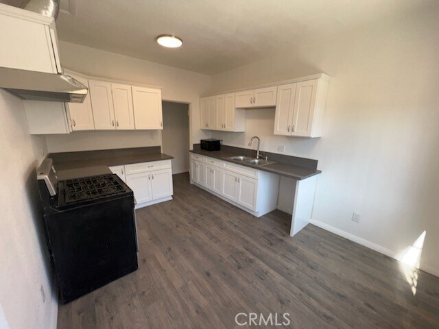 Photo - 6090 Saturn St