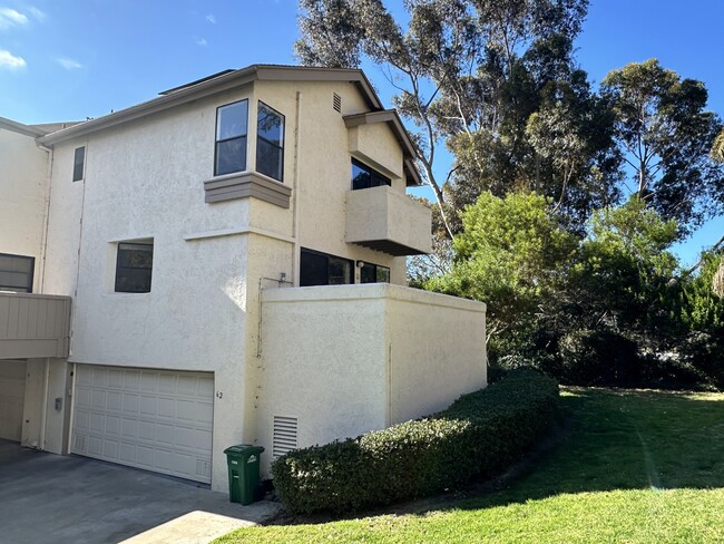 Photo - 2732 Ariane Dr Townhome