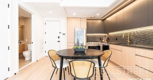 Photo - Schermerhorn Street Unidad 6A