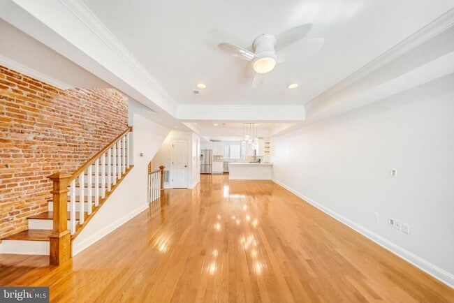 Photo - 1505 Spring Pl NW
