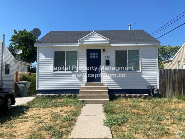 Building Photo - Adorable 3 Bed Bungalow Rental