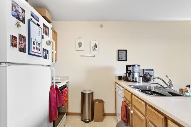 Second Street Apartments