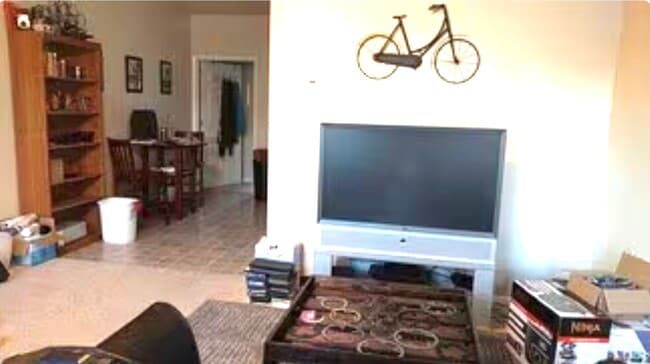 Building Photo - 1881 E 8th St Unit 270