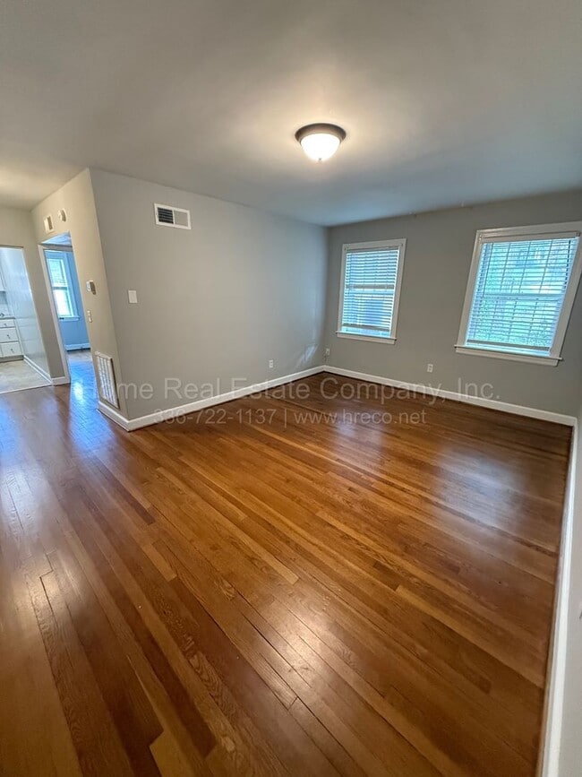 Building Photo - 805 W End Blvd Unit B-5 Rental