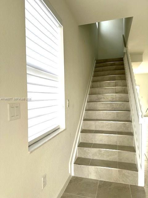 Photo - 2582 SE 29th St