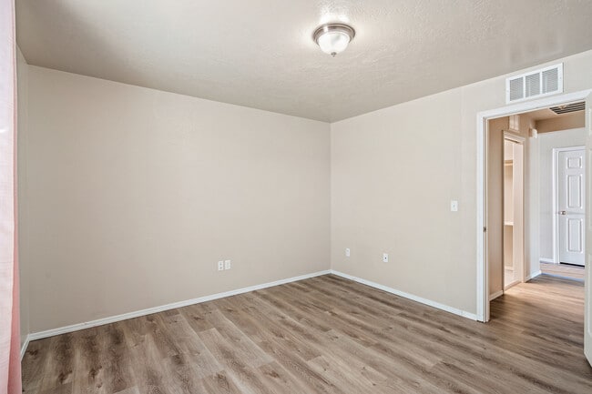 Photo - 1778 N High Noon Ave