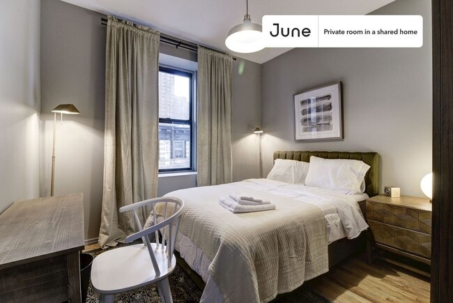 Building Photo - Room in Shared 4 bed/1 bath home