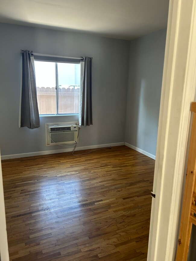 Photo - 1025 Locust St Unidad 1025
