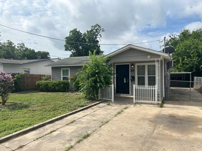 Photo - Charming 4 Bed, 3 Bath Home + Bonus 1 Bed/...