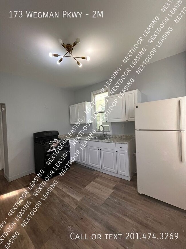 Photo - 173 Wegman Pkwy Unit 2M
