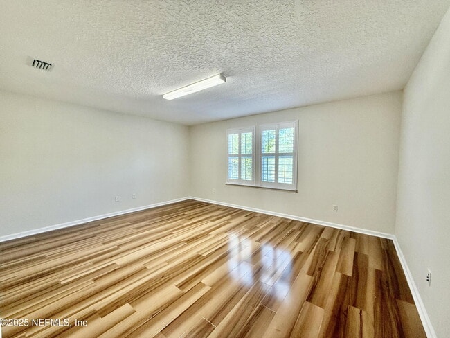 Photo - 488 Pine Eagle Dr