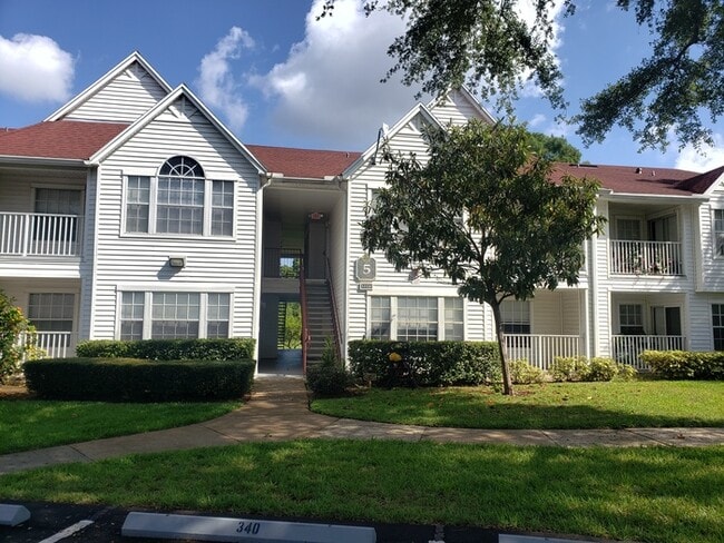 Building Photo - 1 Bed 1 Bath in desirable Williamsburg area of SW Orlando, $1499 Unit 526