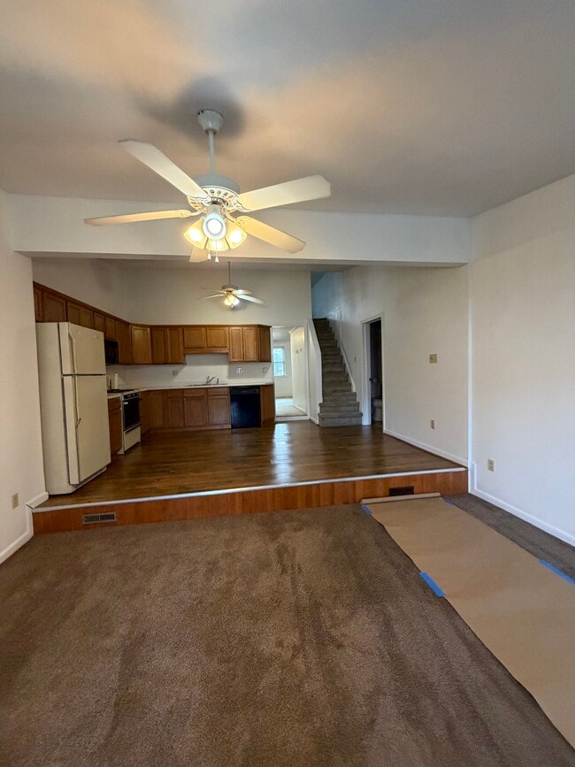 Photo - 199 Circular St
