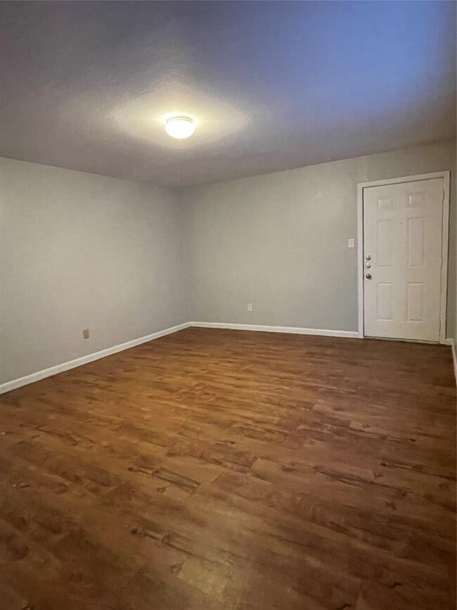 Photo - 7206 Twin Crest Dr