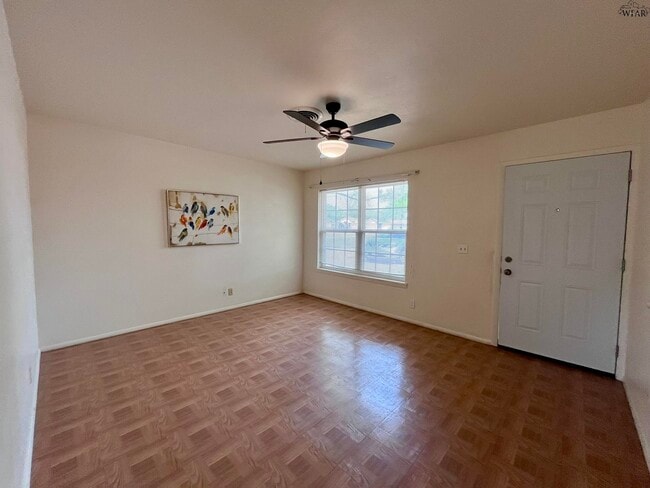 Photo - 4723 N Shore Dr