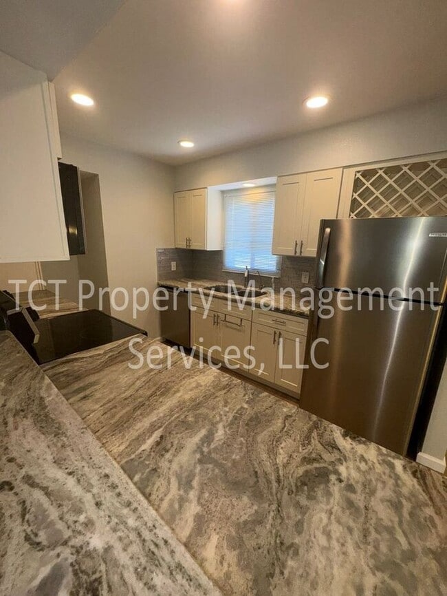 Photo - Remodeled 55+ Townhome in Mesa